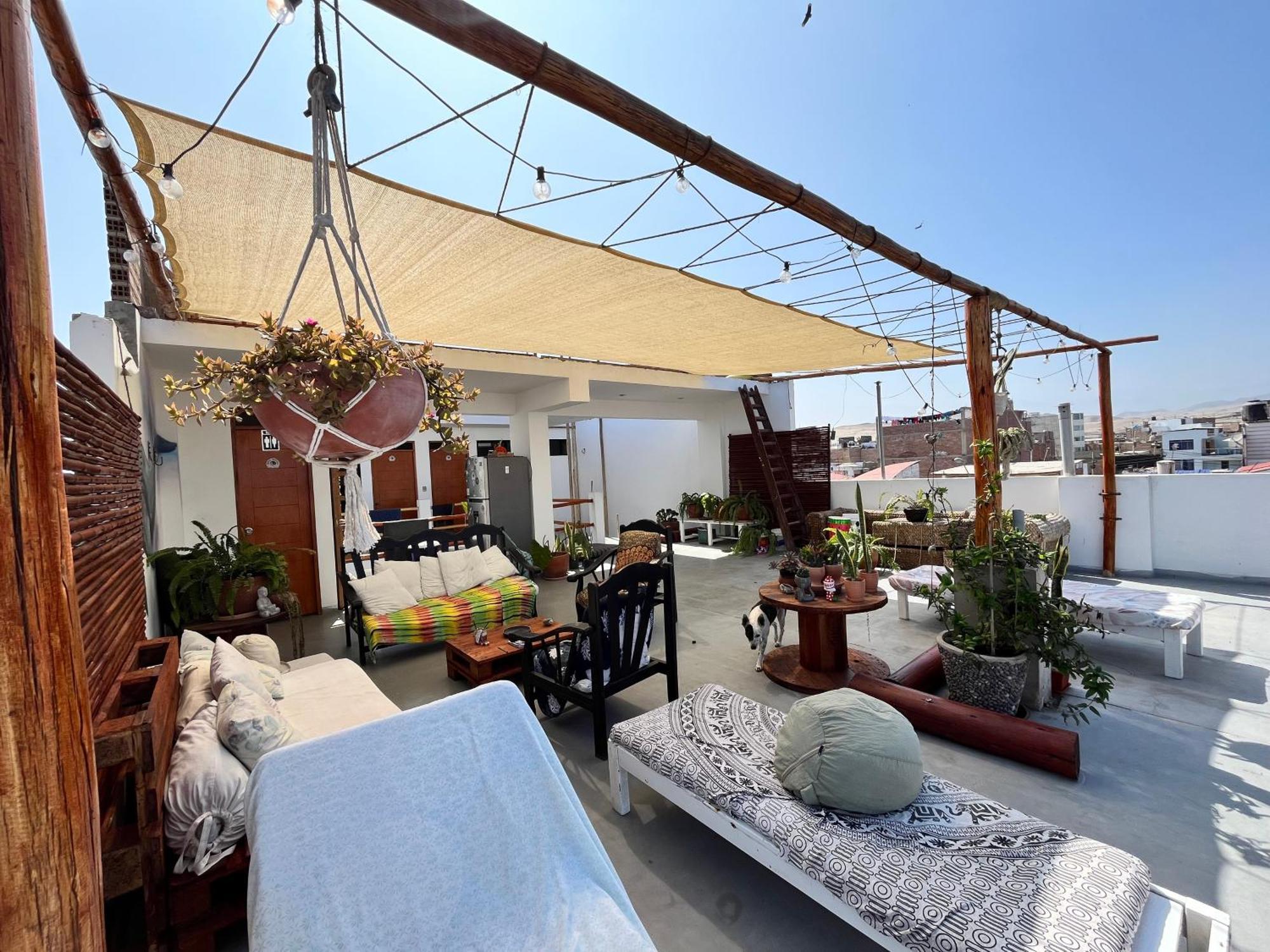 Bravo Hostels: Surf House Punta Hermosa Exterior photo
